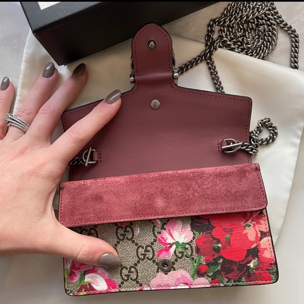 *SOLD* Gucci GG Supreme Monogram Blooms Super Mini Dionysus Bag Antique Rose - Picture 5 of 7